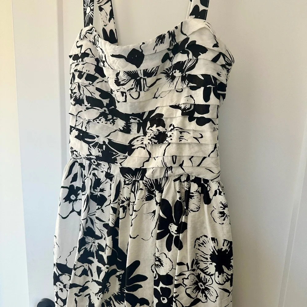 Abercrombie & Fitch Black and White Floral Dress - Picture 2 of 5